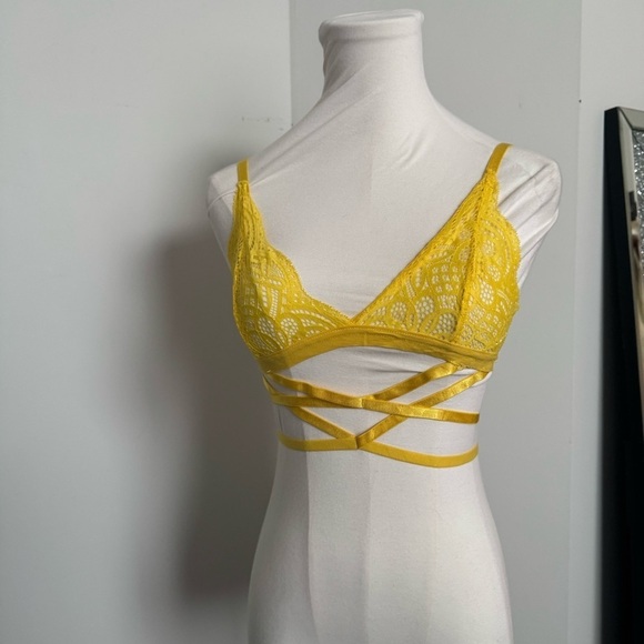 Yellow Lace Bralette bondage strappy pastel XS - Picture 3 of 5